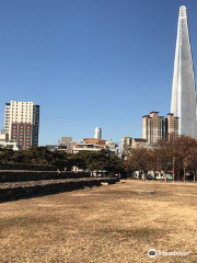 Seoul Seokchon-dong Ancient Tombs