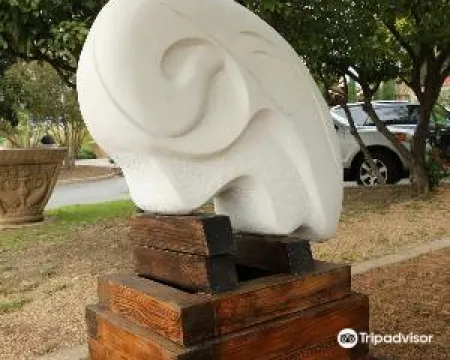 Bernice Bienenstock Furniture Library