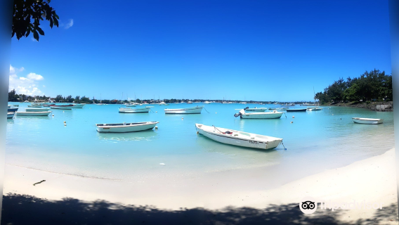 Grand Baie Public Beach