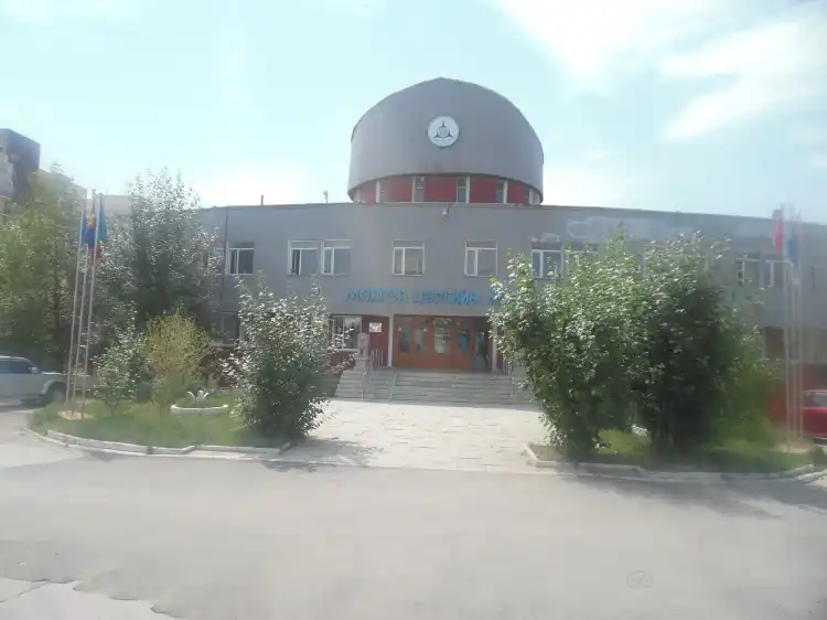 Hotel dekat Mongolian Military Museum