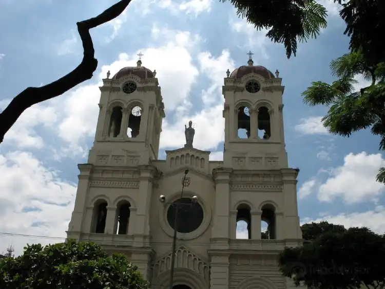 Hotels near Iglesia de San Nicolas
