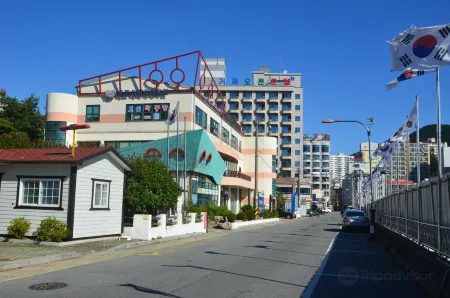 Geoje Ocean Hotel Отели в г. Кодже