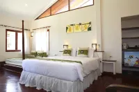 Khanom Hill Resort