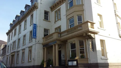 George and Abbotsford Hotels in Melrose