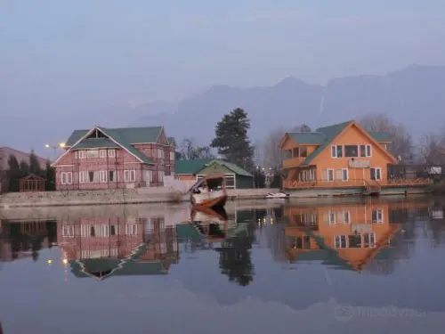 Akbar Group of Heritage Houseboats