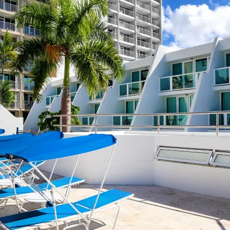 Esj Beach Hotel