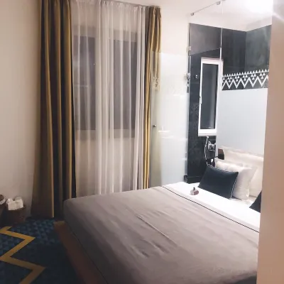 Rooms Lejletul Hotels near Jaman Art Centre
