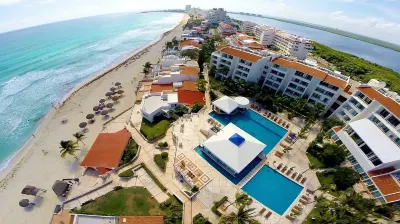 Solymar Condos