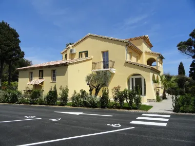 Vvf Golfe de Saint-Tropez Hotel a Les Issambres