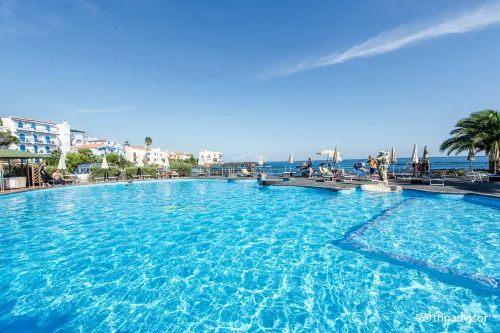 Arathena Rocks Hotel
