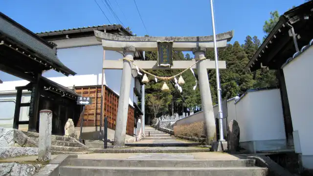 Hotels near Higashiyama Walking Course