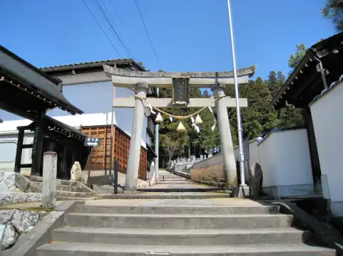 東山遊歩道周辺のホテル