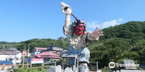 Namahage Statue in Monzen