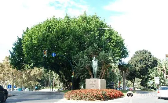 Monumento a Cánovas Del Castillo