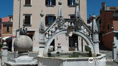 Da Ponte Fountain