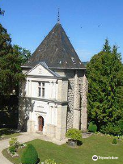 Chateau de Montigny-Sur-Aube