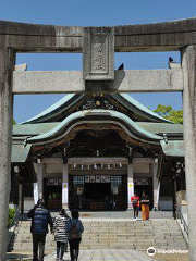 西海鎮護 亀山八幡宮