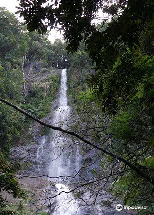 Alexandra Bay Waterfall