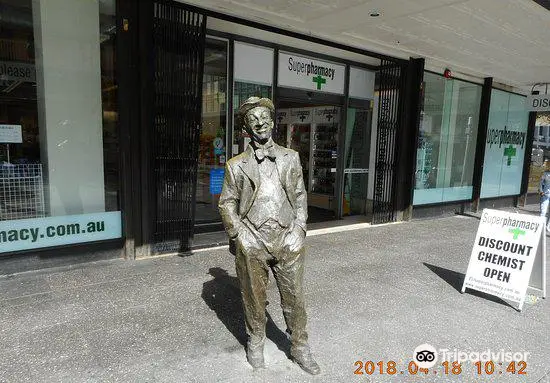 Roy Rene Statue
