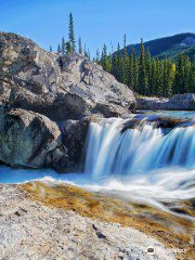 Elbow Falls Provincial Recreation Area