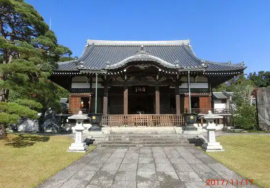 Hotel in zona Noninji Temple