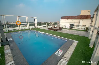 Quality Inn Gurgaon Hotels in Gurugram