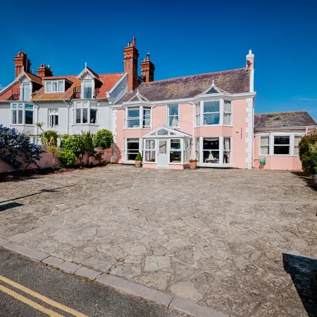 Potters Mooring Hotel