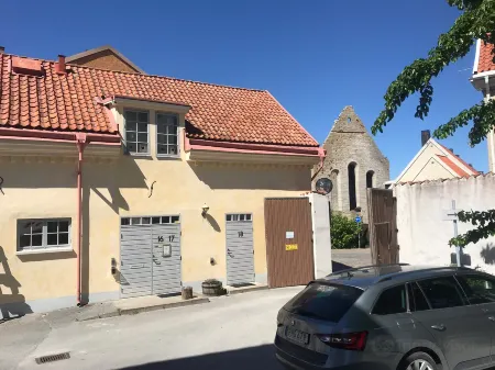 Hotel Helgeand Wisby Отели в г. Готланд