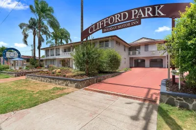 Clifford Park Motor Inn Hotel di Newtown