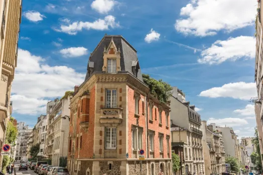 Sourire Boutique Hôtel Particulier Hotels near Mc Donald'S Paris Sud