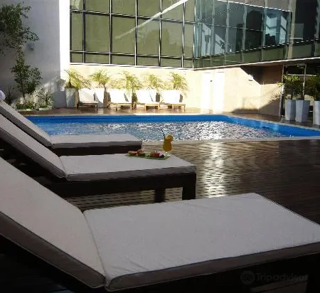 Hotel Urbano Posadas Отели в г. Посадас