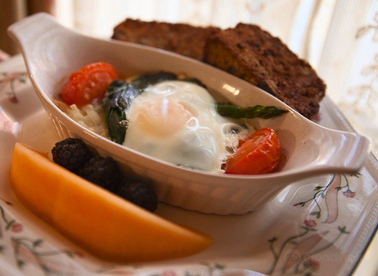 Red Bluff Cottage Bed & Breakfast - Housity