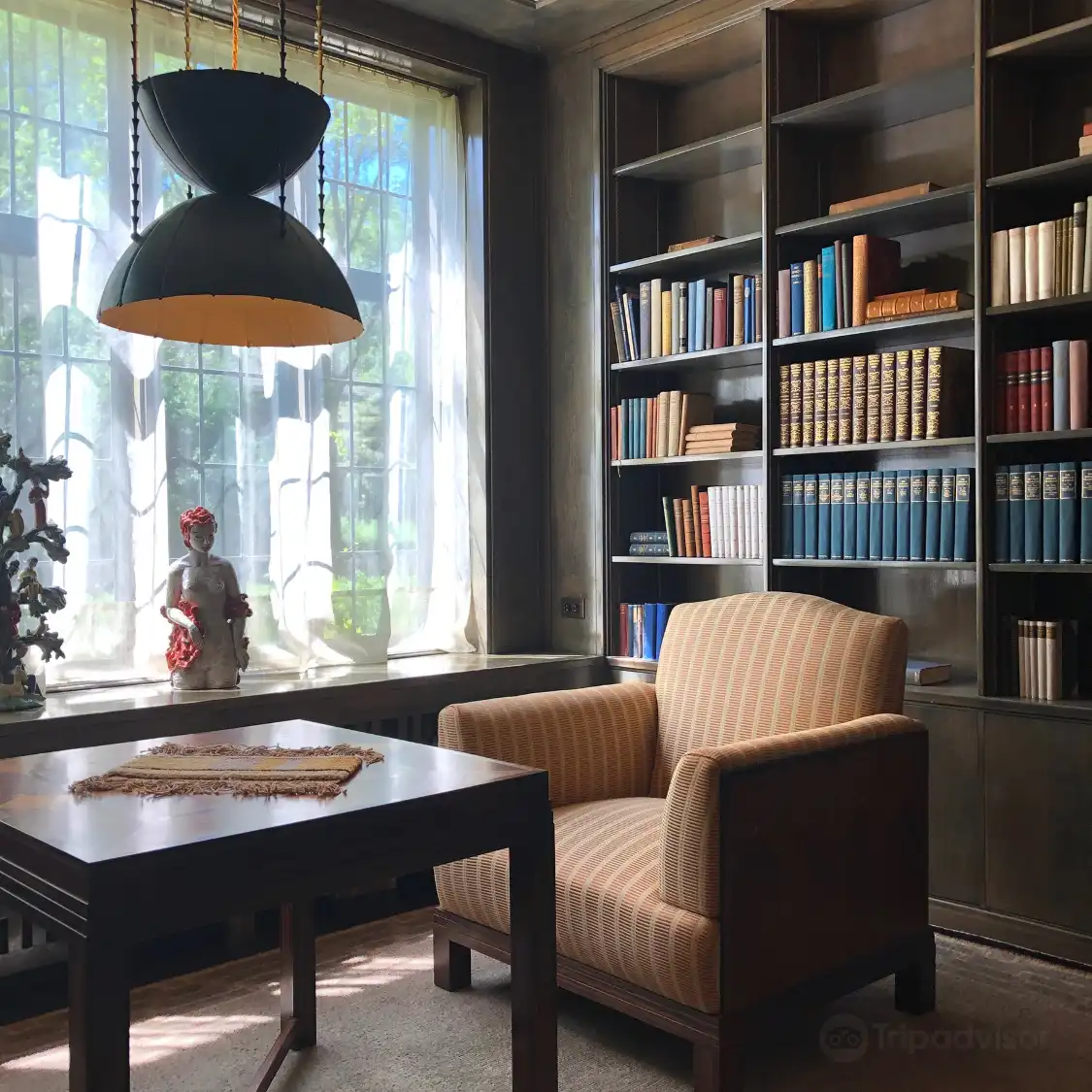 Hôtels à proximité de : Geier Collections and Research Center