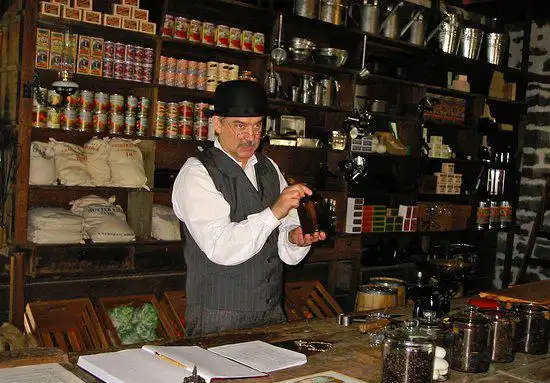 Отели рядом с достопримечательностью «H.N.Greenwell Store Museum»