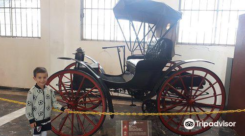 Museo de Autos y del Transporte