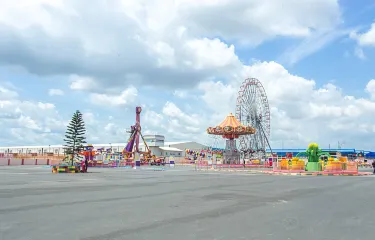 Hi-Impact Planet Amusement Park