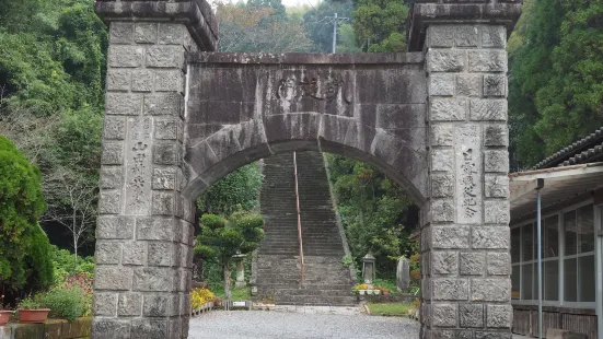 山田の凱旋門