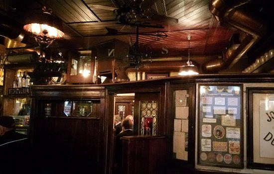 Berminghams Pub