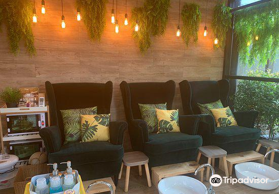 Hotels near Deep Relax Spa