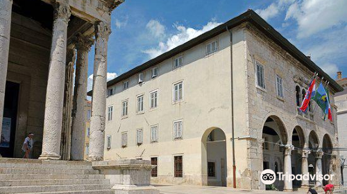 The Town Hall (City Palace)