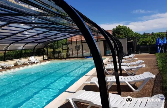 葡萄花瓣露營地