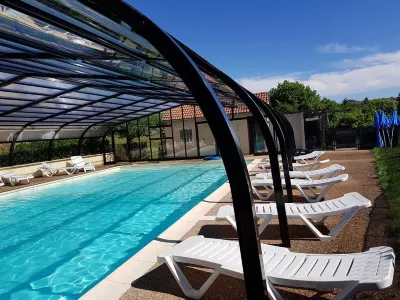 Camping de la Grappe Fleurie Hôtels à : Villié-Morgon