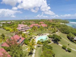 Pierre & Vacances Residence Premium les Tamarins