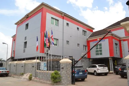 Limoh Suites