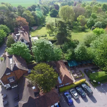 The Black Horse Inn Hotels near Mote Park