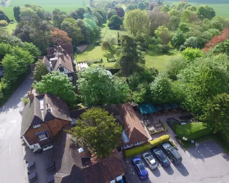 The Black Horse Inn Hotels in Maidstone