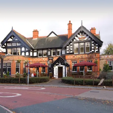 Warrington North East Hotels near Warrington Central