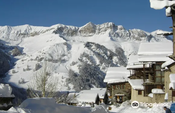 萊斯小屋杜維拉德酒店