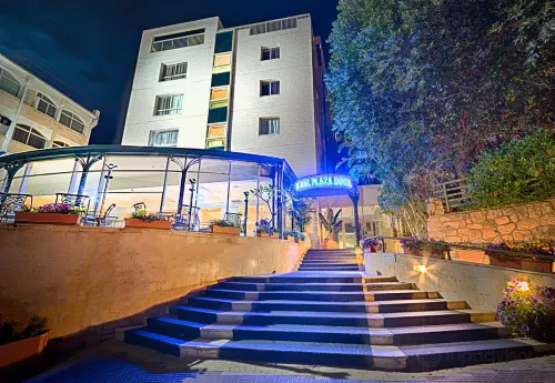 Royal Plaza Hotel