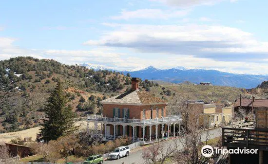 5_Mackay Mansion Museum